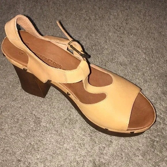 Musse & Cloud Tan Leather Wooden Heel Platforms - Picture 1 of 8